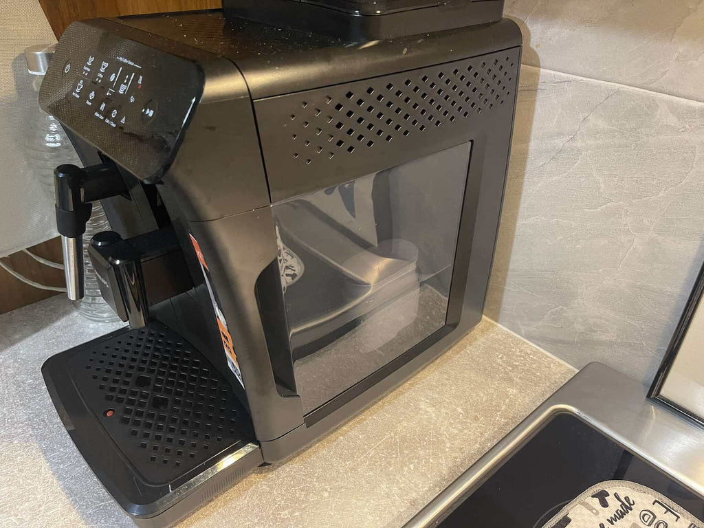 Philips Series 800 Automatic Espresso Machine 1500W 15bar Pressure for Cappuccino with Grinder Black